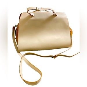 100% Leather Nardelli Cream Purse